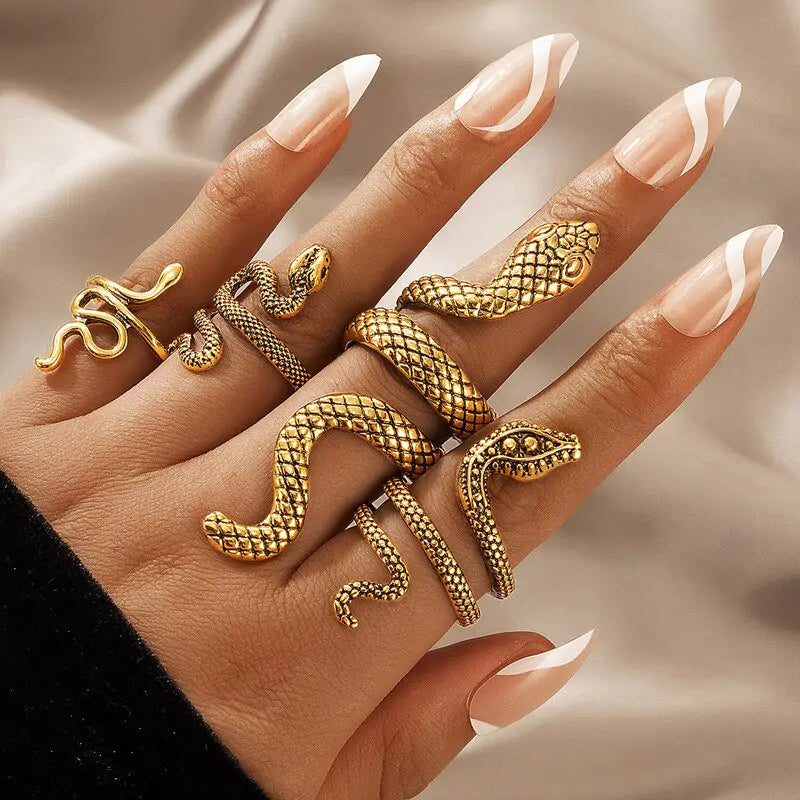 Snake Ring - Serpentine Elegance Ring
