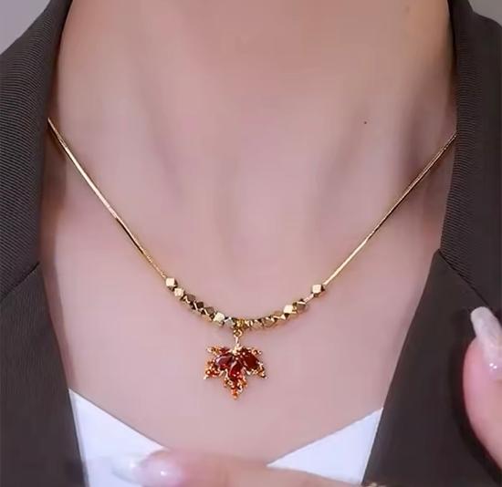 Fall Leaf Pendant Necklaces for Women - Autumn Jewelry Gifts for her