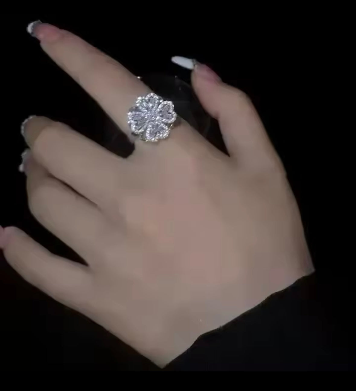 Lucky Clover Spinner Ring