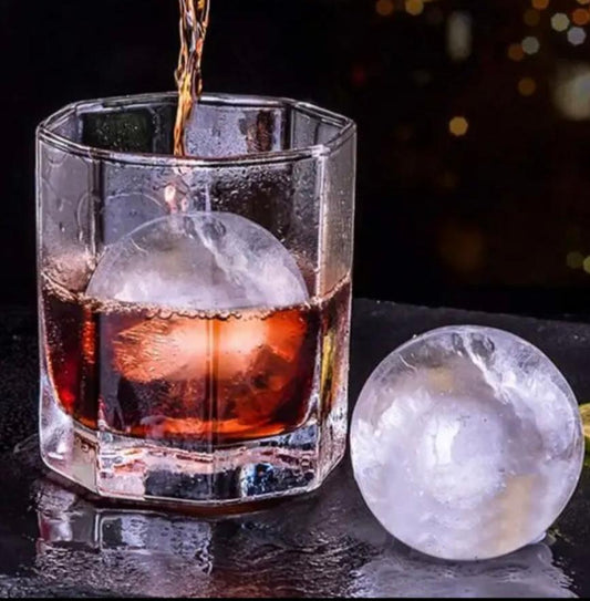 Silicone Ice Mold, Ice Cube Trays Reusable Ice Cube Maker with Lid