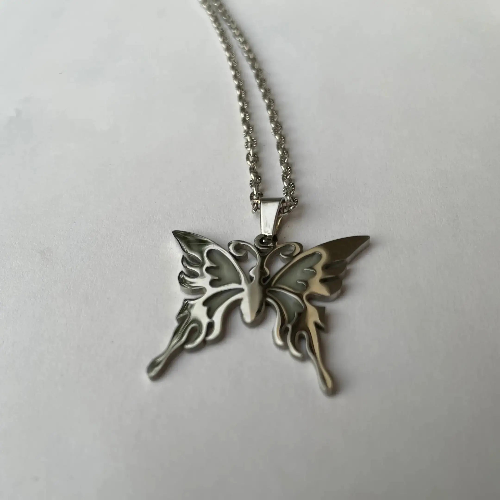 Butterfly Glow Necklace - Luminescent Wings